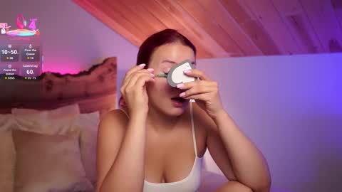 Alice.....Welcome to my room Lets get to know each other better and have an unforgettable time online show from 09/11/25, 10:59