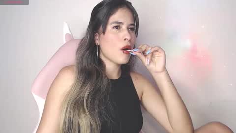 alice_cespedes online show from 11/02/25, 12:02