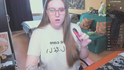 Snapshot of alice_dreamgirl_ chatting on 03/28/26, 10:48 Alice 3 online show from 03/28/26, 10:48