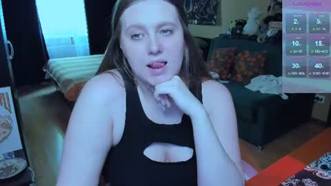 Snapshot of alice_dreamgirl_ chatting on 06/23/26, 09:18 Alice 3 online show from 06/23/26, 09:18