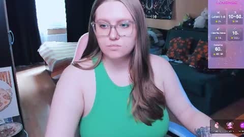 Snapshot of alice_dreamgirl_ chatting on 07/04/26, 10:43 Alice 3 online show from 07/04/26, 10:43