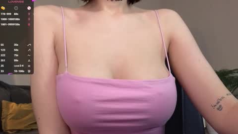 Snapshot of alice_dusk_ chatting on 01/19/26, 07:34 Alice online show from 01/19/26, 07:34