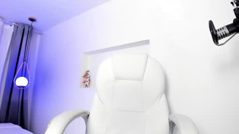 alice_elare online show from 06/23/26, 03:59