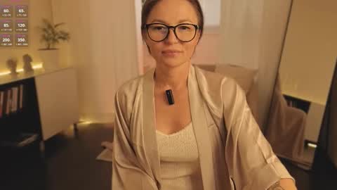 alice_eva online show from 09/15/25, 12:05