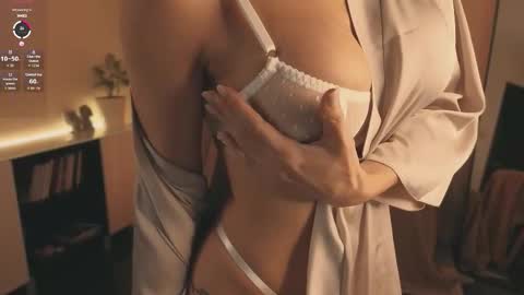 alice_eva online show from 11/25/25, 01:55