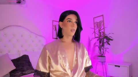 Alice Graay  online show from 02/21/25, 04:29