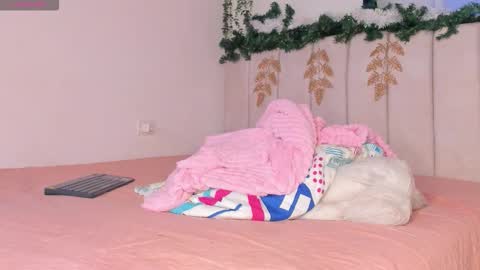 ALICE    Alice guzman online show from 11/18/25, 09:08