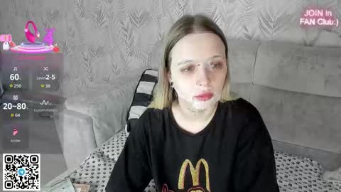 Snapshot of alice_halle chatting on 03/18/26, 11:30 alice_halle online show from 03/18/26, 11:30