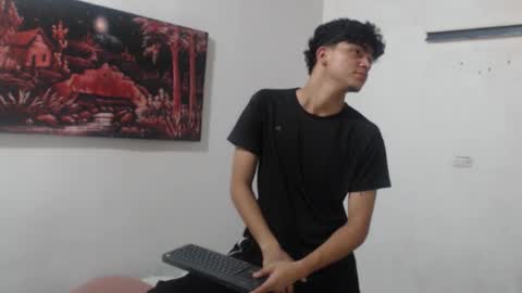 Snapshot of alice_julls chatting on 09/26/25, 08:02 alice online show from 09/26/25, 08:02