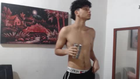 Snapshot of alice_julls chatting on 10/31/25, 09:38 alice online show from 10/31/25, 09:38