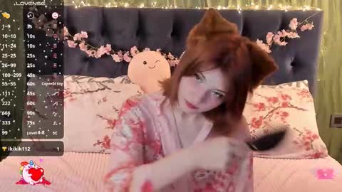 Snapshot of alice_langley chatting on 09/28/25, 12:32 Alice 3 online show from 09/28/25, 12:32