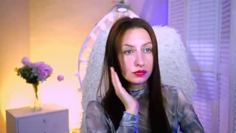 alice_lice online show from 10/08/25, 08:23