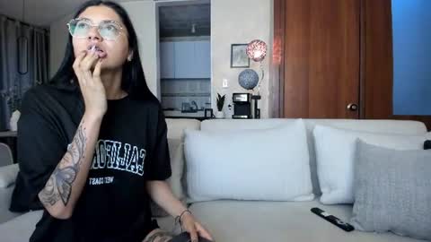 Alice  Mike online show from 07/07/26, 10:41
