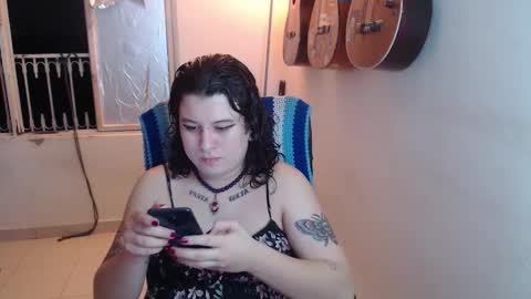 Snapshot of alice_psilocybe_sabina420 chatting on 10/30/25, 02:57 Alicia Aldara online show from 10/30/25, 02:57