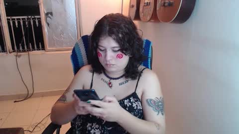 Snapshot of alice_psilocybe_sabina420 chatting on 11/16/25, 03:45 Alicia Aldara online show from 11/16/25, 03:45