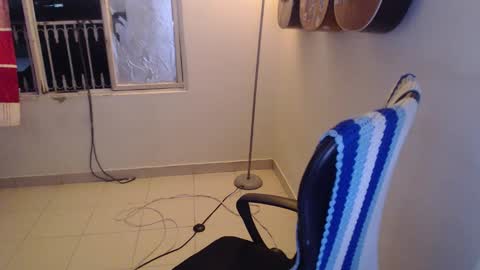 Snapshot of alice_psilocybe_sabina420 chatting on 12/02/25, 09:36 Alicia Aldara online show from 12/02/25, 09:36