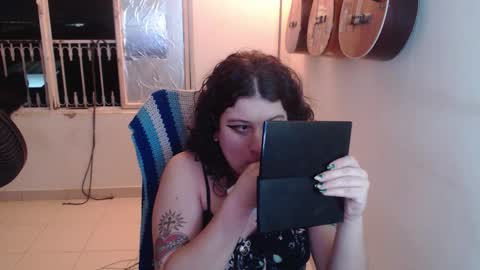 Snapshot of alice_psilocybe_sabina420 chatting on 12/05/25, 09:18 Alicia Aldara online show from 12/05/25, 09:18