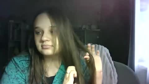 Snapshot of alice_shy14 chatting on 10/27/25, 09:13 Cristal online show from 10/27/25, 09:13
