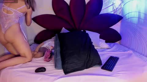 alice_simpson1 online show from 01/14/25, 11:53