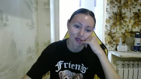 Snapshot of alice_smiles chatting on 07/31/26, 12:26 Alice smiles online show from 07/31/26, 12:26