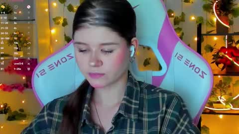 Alice online show from 11/23/25, 03:34