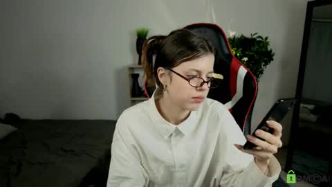 Alice online show from 10/29/25, 03:20