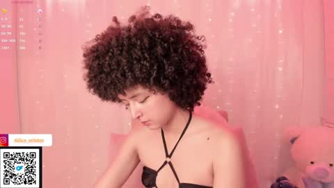 Snapshot of alice_wiinter chatting on 09/12/25, 06:08 Alice online show from 09/12/25, 06:08