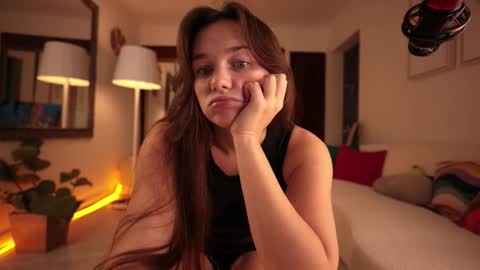 Snapshot of alicealberts chatting on 11/13/25, 08:41 alicealberts online show from 11/13/25, 08:41