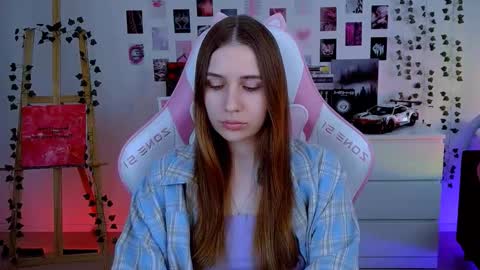 Snapshot of alicecharmy chatting on 10/13/25, 06:13 alicecharmy online show from 10/13/25, 06:13