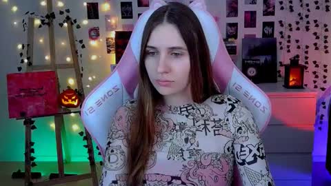 Snapshot of alicecharmy chatting on 10/24/25, 05:48 alicecharmy online show from 10/24/25, 05:48