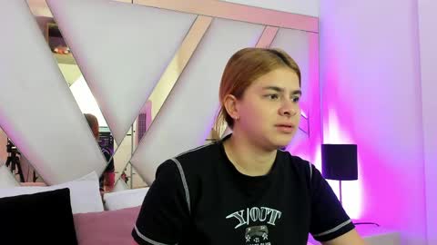 Snapshot of alicecruuz chatting on 05/28/26, 11:40 AliceCruz online show from 05/28/26, 11:40