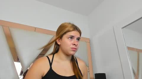 AliceCruz online show from 07/08/26, 01:15