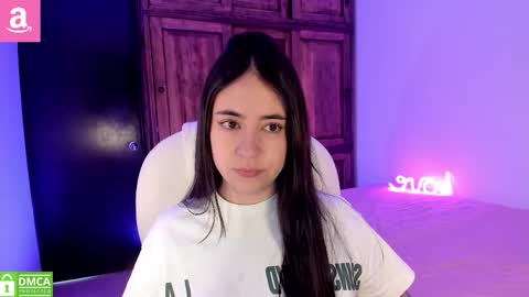 Snapshot of alicee_2 chatting on 12/17/25, 06:03 Aliceee .. 97YP9VWGZHrefnav wishlist lists 1 online show from 12/17/25, 06:03