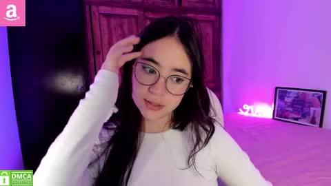 Snapshot of alicee_2 chatting on 01/15/26, 12:10 Aliceee .. 97YP9VWGZHrefnav wishlist lists 1 online show from 01/15/26, 12:10