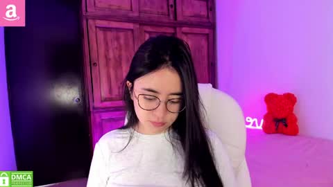 Snapshot of alicee_2 chatting on 04/14/26, 05:08 Aliceee .. 97YP9VWGZHrefnav wishlist lists 1 online show from 04/14/26, 05:08