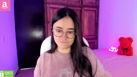 Aliceee  ..   97YP9VWGZHrefnav wishlist lists 1 online show from 06/18/26, 06:12
