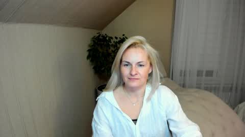 Alicee online show from 12/13/24, 07:53