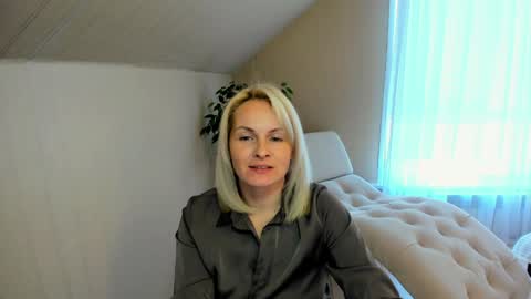 Alicee online show from 12/19/24, 09:29