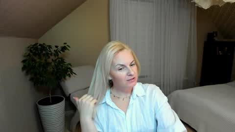 Alicee online show from 01/11/25, 04:46