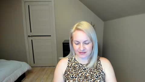 Alicee online show from 02/12/25, 06:51