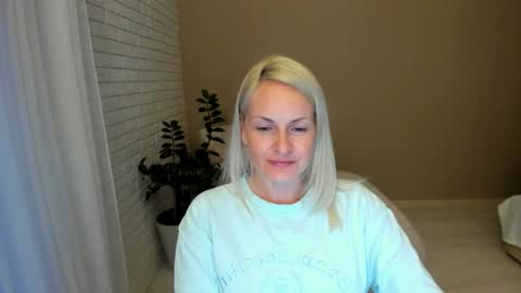 Alicee online show from 09/09/25, 03:33