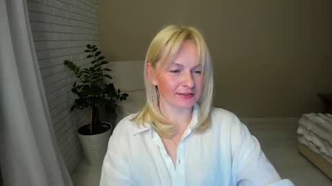 Alicee online show from 02/17/26, 07:53