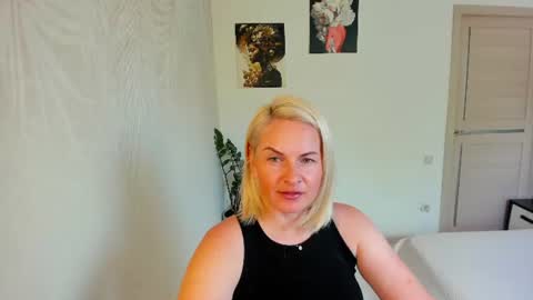 Alicee online show from 07/13/26, 09:01