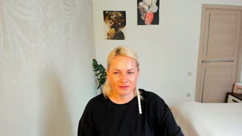Alicee online show from 07/27/26, 09:27