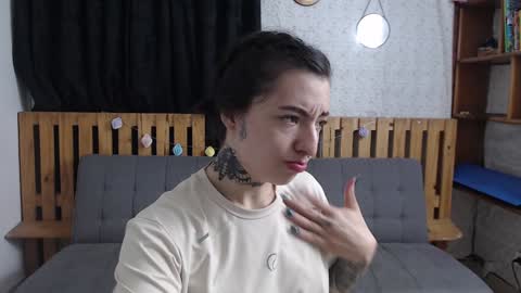 alicee_logan_ online show from 12/12/24, 12:48