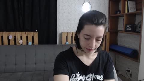alicee_logan_ online show from 01/07/25, 01:59