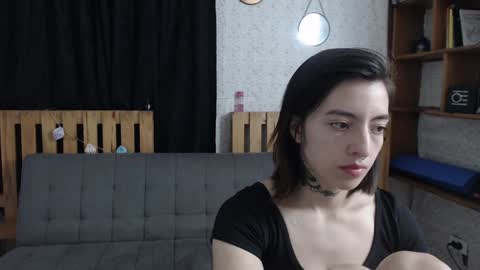 alicee_logan_ online show from 01/10/25, 02:04