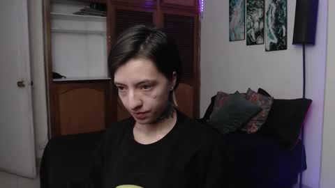 alicee_logan_ online show from 11/20/25, 01:06