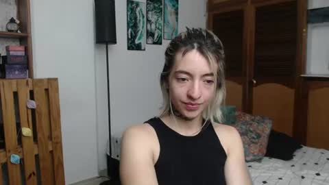alicee_logan_ online show from 06/11/26, 02:22