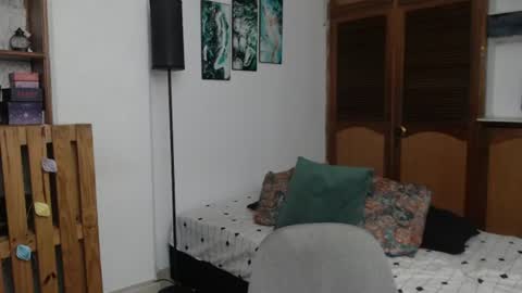 alicee_logan_ online show from 06/11/26, 02:53